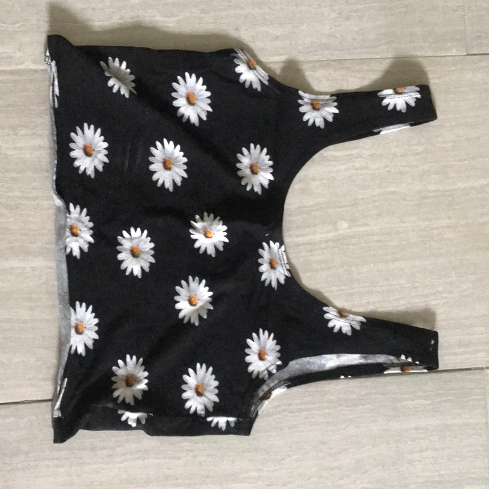 PacSun daisy crop top